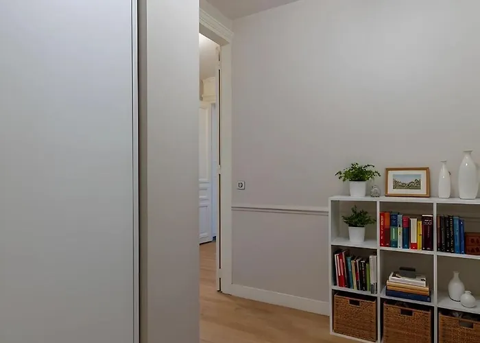 Апартаменты Eiffel View - Chic 1br - Palais Des Congres Париж