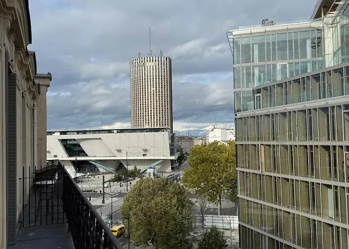 Апартаменты Eiffel View - Chic 1br - Palais Des Congres