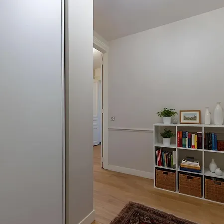 Apartman Eiffel View - Elegant 1Br - Terrace Párizs