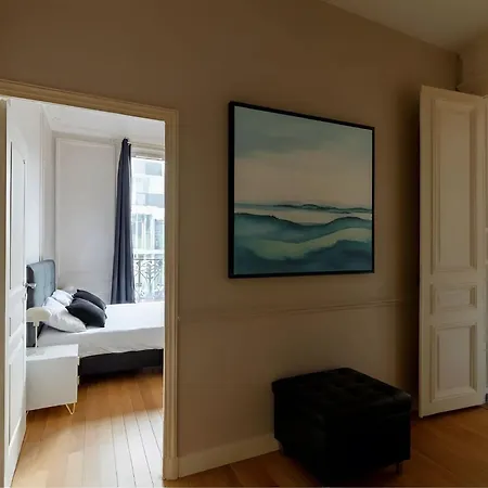 Cosy 1br - Sleeps 5 - Arc De Triomphe 아파트