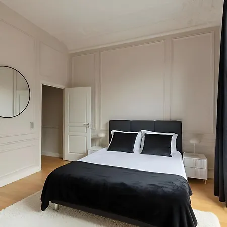 Eiffel View - Elegant 1Br - Terrace