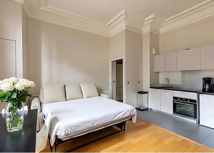 Eiffel View - Chic 1br - Palais Des Congres